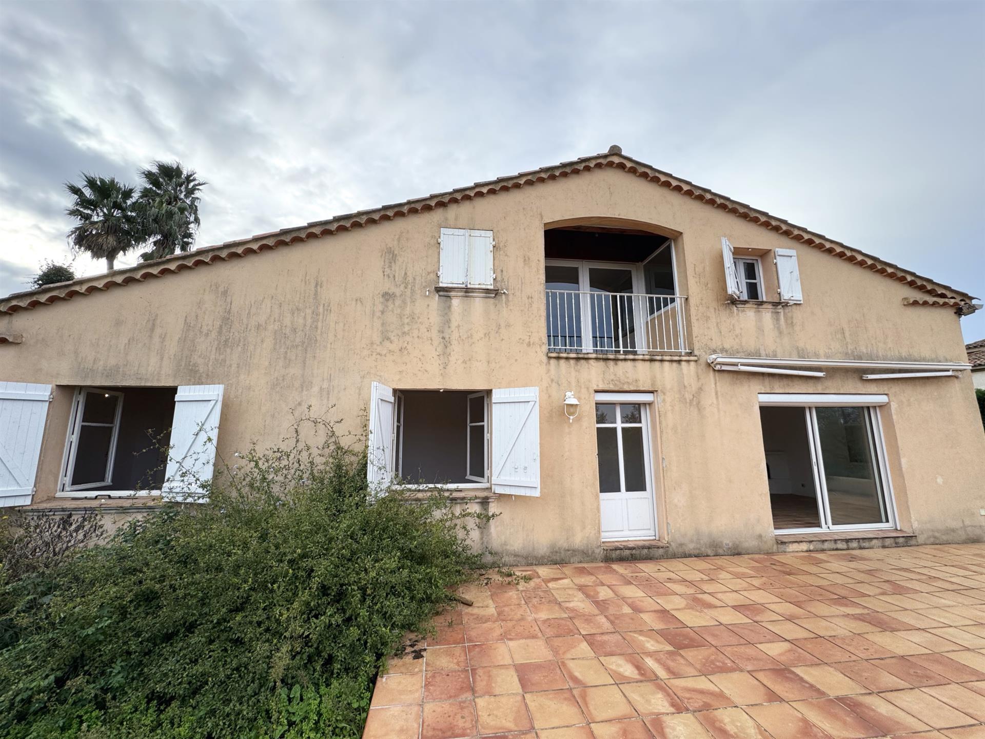Sale - House with Building Permit - Saint-Tropez