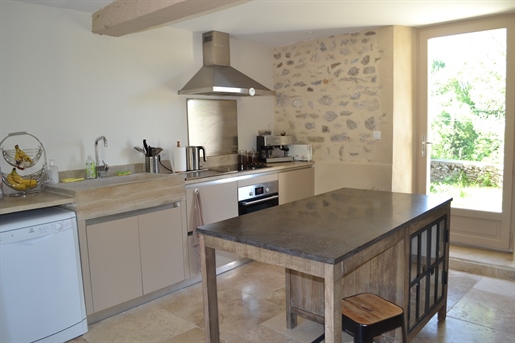 For sale €420,000 - Beautifully renovated pigeon tower (149 m²) with 4 bedrooms, 2 bathrooms and gar