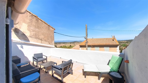 For sale €99,000 - Authentic village house (75 m²) with 2 bedrooms, 1 bathroom, roof terrace with lo