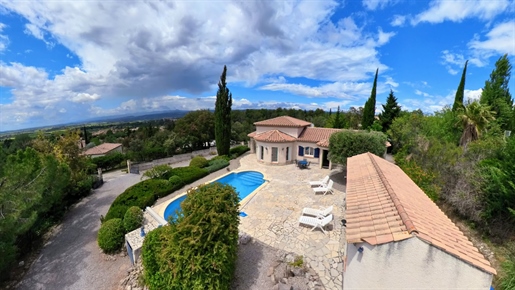 For sale €364,000 - Mediterranean villa (97 m²) with panoramic views, 3 bedrooms, 2 bathrooms, air c