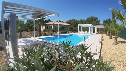 Te koop € 499.000 - Luxe villa (125 m²) met panoramisch vrij uitzicht, 3 slaapkamers, 2 badkamers, a
