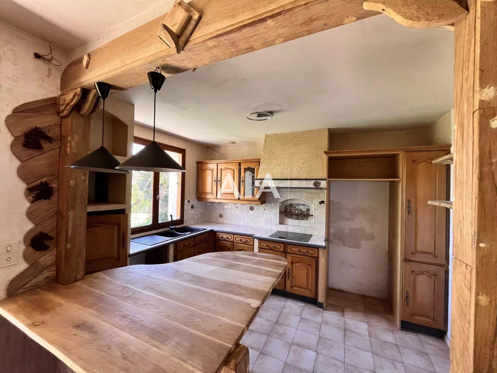 Maison de plain-pied avec sous-sol et plus d’un hectare à la campagne - 128 400€ Hai
