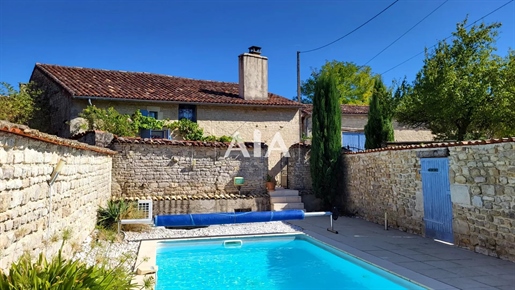 House With Gite And Swimming-Pool