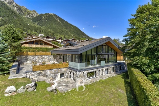 Barnes Chamonix - Les Moussoux - Two New Build Chalets - 8 Bedrooms - Panoramic Views Of Mont-Blanc