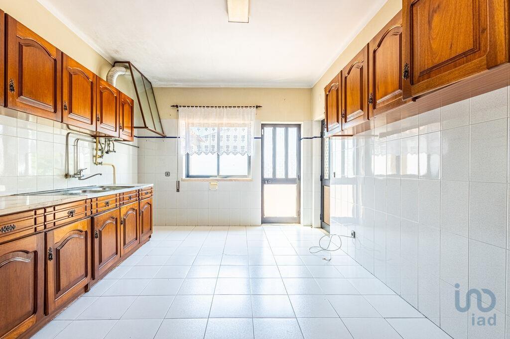 Apartment with 3 Rooms in Rio Maior with 165,00 m²