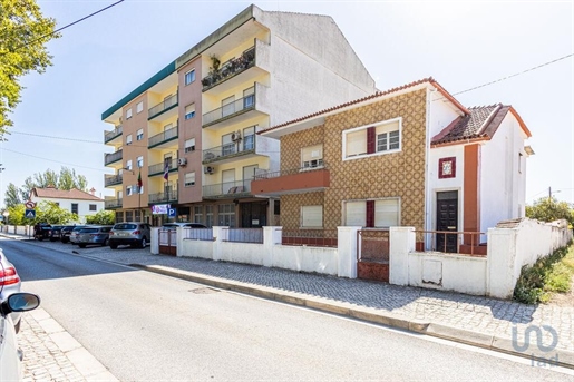Town House with 6 Rooms in Santarém with 240,00 m²
