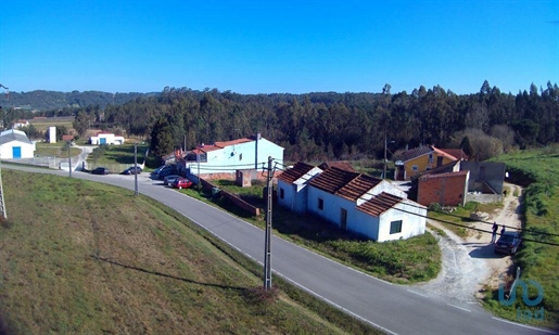 Fifth with 4 Rooms in Leiria with 232,00 m²