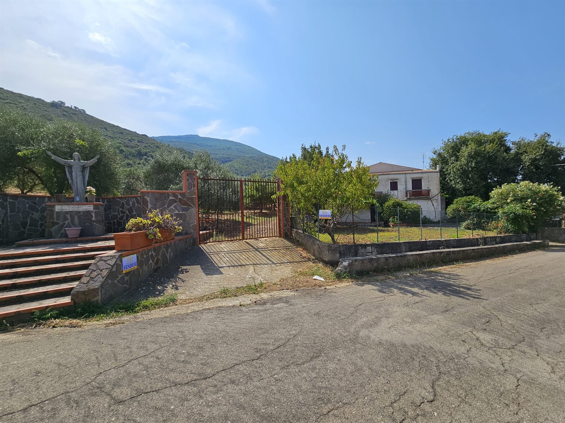 Na prodej v Collesanu vila v Contradě Bosco