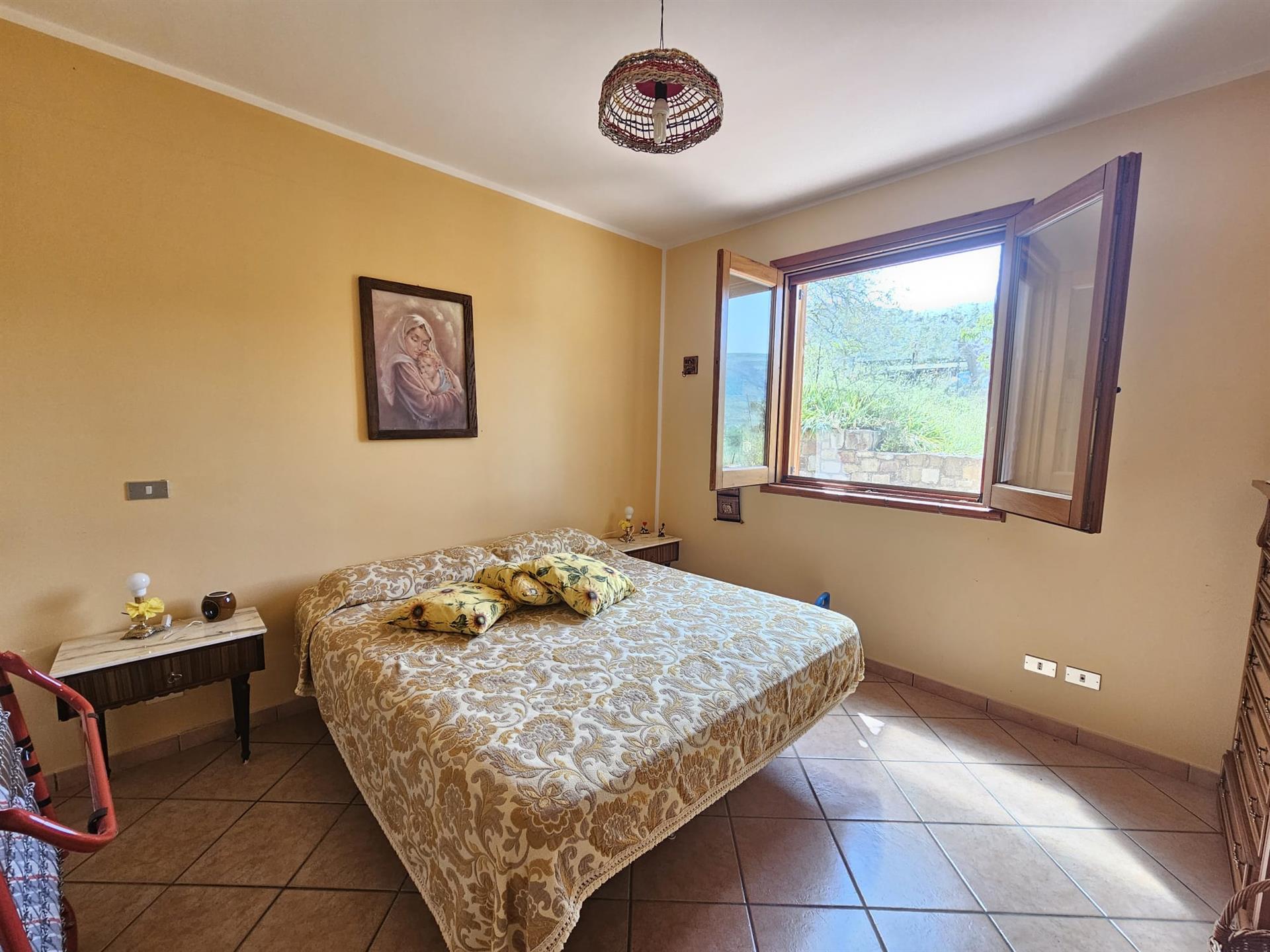 Beautiful villa for sale in Collesano in Contrada Bosco
