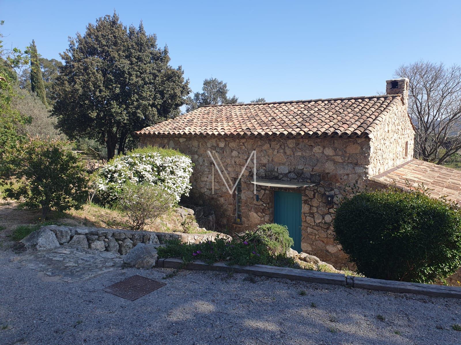 Köp: Hus (83120)