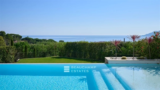 Panoramic Sea View Villa in Cannes
