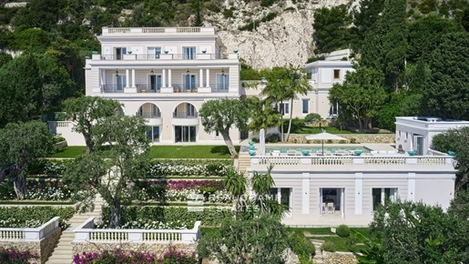 Somptueuse Propriété Belle Epoque avec Vue sur Mer