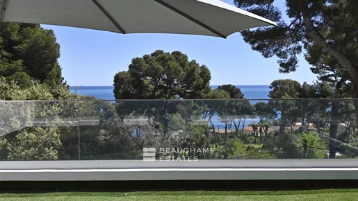 Cap d'Antibes- Luxe moderne villa met oostelijk zeezicht