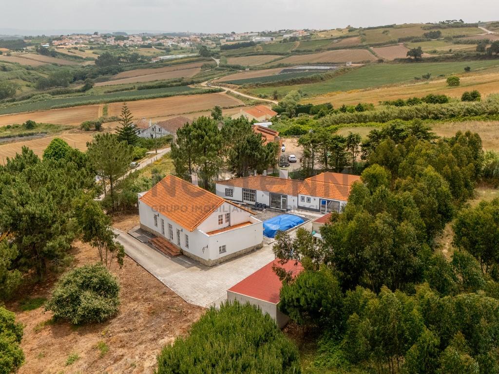 Detached 5+3 bedroom villa in the Lourinhã area