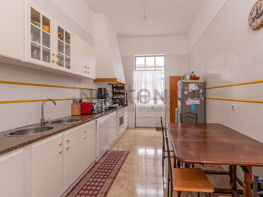 Detached 5+3 bedroom villa in the Lourinhã area