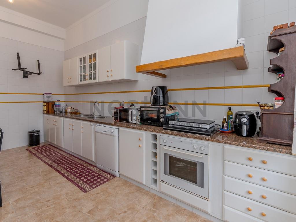 Detached 5+3 bedroom villa in the Lourinhã area