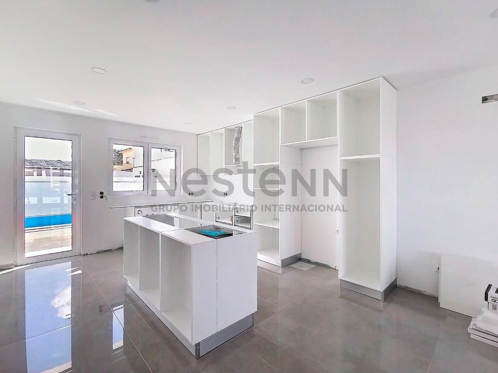 4 bedroom villa with swimming pool in Lourinhã