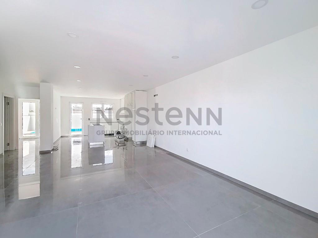 4 bedroom villa with swimming pool in Lourinhã