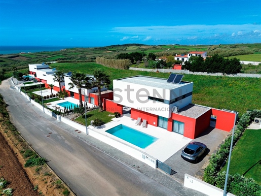 3 bedroom villa with sea view in Lourinhã