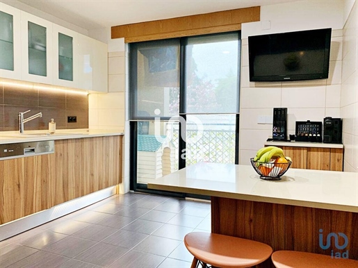 Home / Villa met 4 Kamers in Faro met 265,00 m²