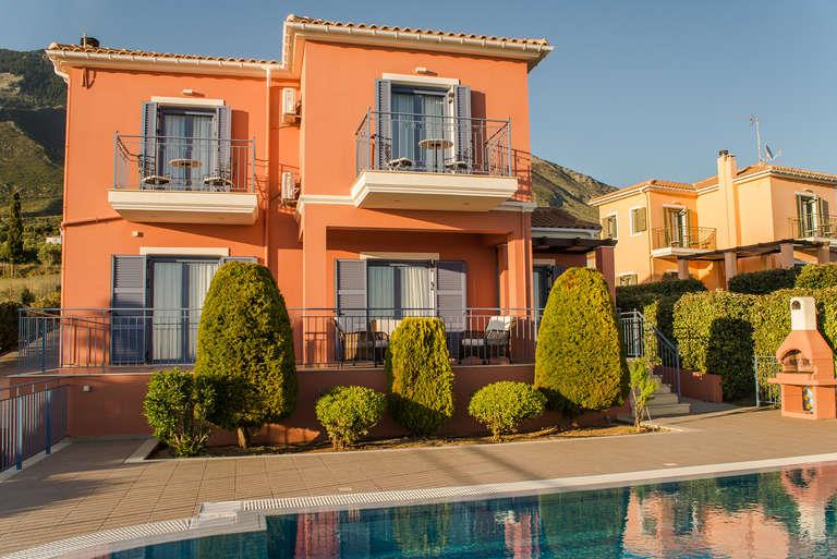 Residence complex 366 sq m, Eleios-Pronnoi