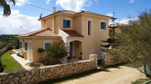 Villa 144 mq, Leivathos