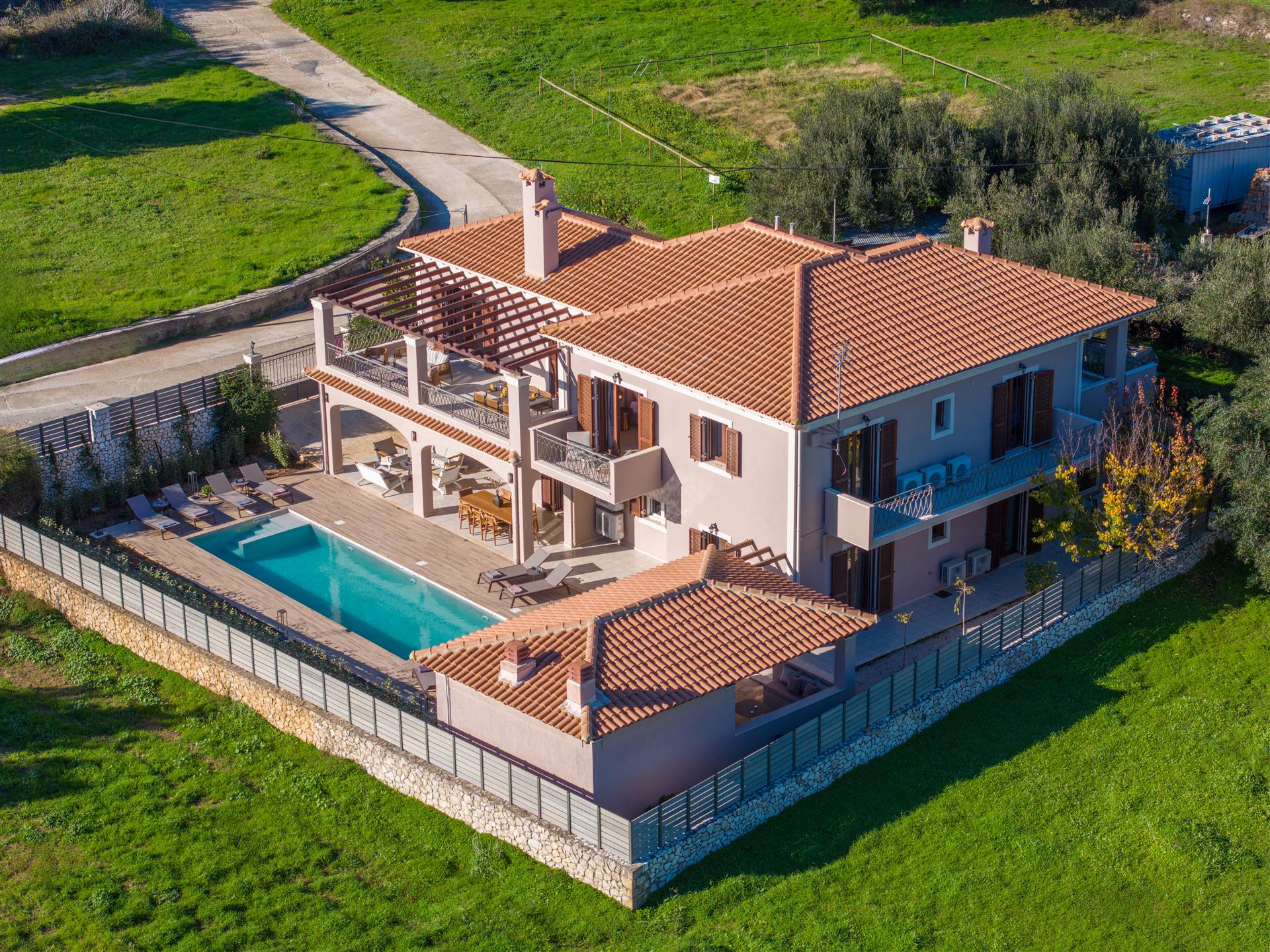 Villa 350 sq m, Eleioi-Pronoi