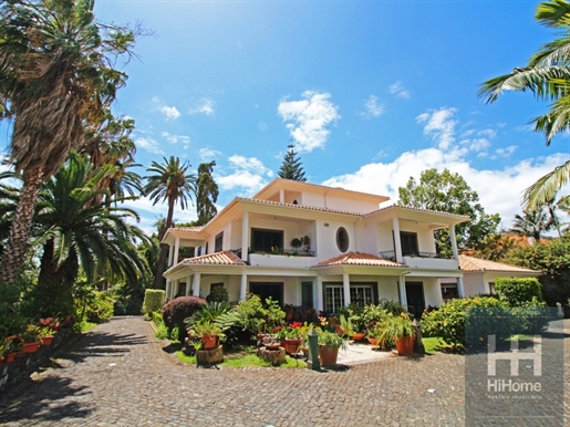 Traditionelle Farm mit 6 Schlafzimmer Villa, Schwimmbad und Magnificent Gardens, Funchal