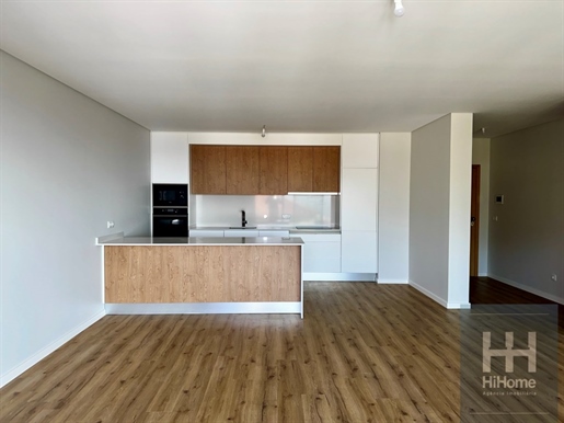 Apartamento T3 inserido no novo Saraiva Hills em Câmara de Lobos, vista mar