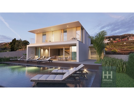 Villa de luxe de 3 chambres à Estreito da Calheta avec piscine et vue sur la mer