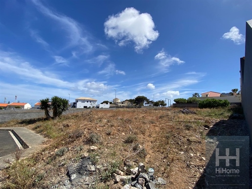 Terreno con 504 m2 y proyecto aprobado en Porto Santo
