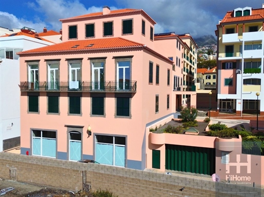 Apartamento de 2 dormitorios en el centro de Funchal - Madeira