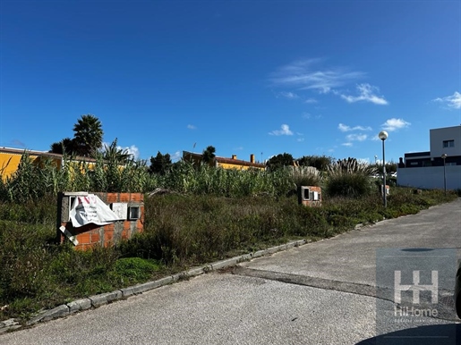 Land for sale in Casais de Porto Dinheiro, Lourinhã