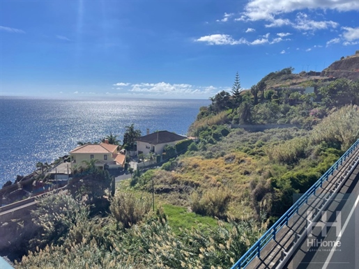 Lote de terreno urbano em Santa Cruz com vista mar