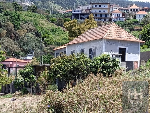 Villa de 2 dormitorios en Campanário para rehabilitar con vistas al mar