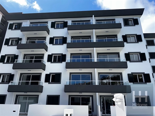 Appartement duplex de 2 chambres à Caniço in Edifício Girassol Ii