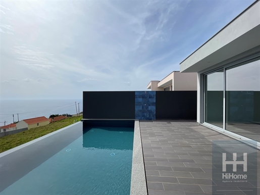 Haus T3 + 1 einstöckiges Haus mit zeitgenössischem Design in Estreito da Calheta, Calheta - Madeira