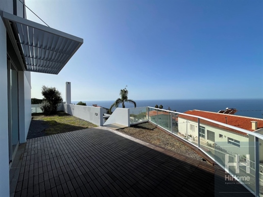 Terraced House T3 + 1 Duplex in São Gonçalo, Funchal - Madeira