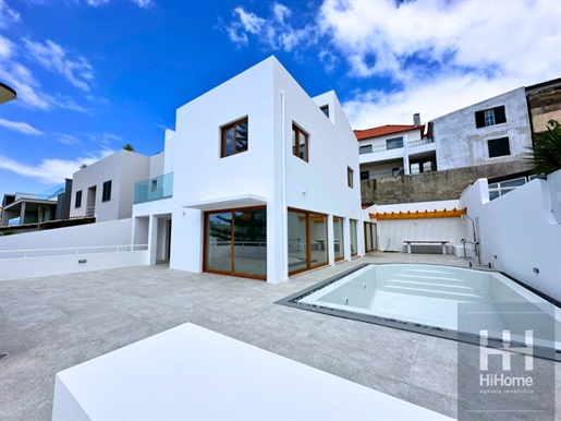 Renovierte Villa mit 3+1 Schlafzimmern in Barreiros, Funchal
