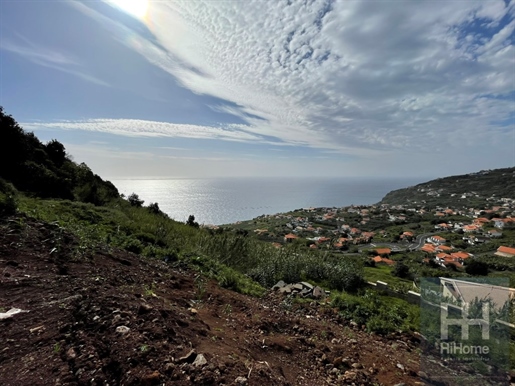 Terreno com 2.000m2 no Arco da Calheta, Calheta - Madeira