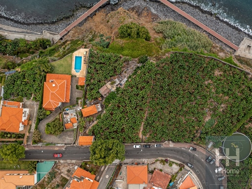 Terrain à construire sur la route monumentale à Funchal