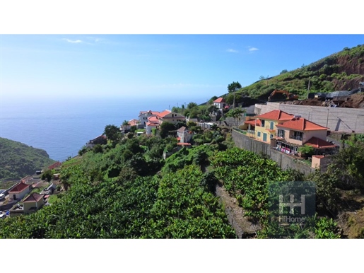 Terrain pour la construction de villas avec vue sur la mer à Ribeira Brava