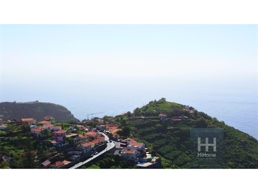 Terrain pour la construction de villas avec vue sur la mer à Ribeira Brava