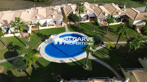 Vilamoura - Espaçosa moradia com 4 quartos em condomínio perto de vários campos de golfe, Algarve