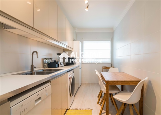 Charming renovated 3 Bedroom apartment inside a Quiet Condominium in Vilamoura