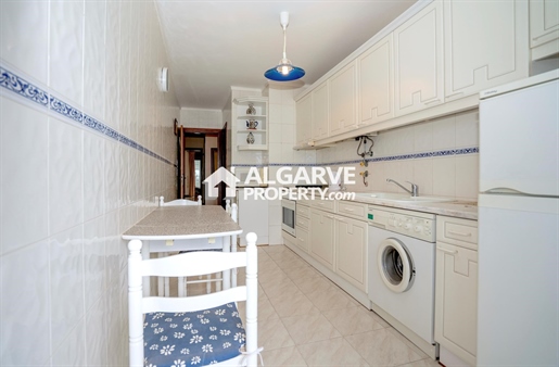 2-Zimmer-Wohnung in erster Strandlinie in Quarteira, Algarve