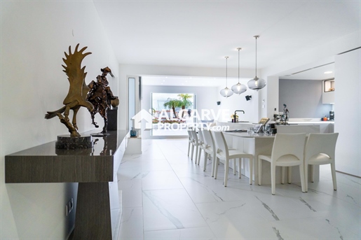 Appartement de luxe de 3 chambres à Vilamoura Marina en Algarve