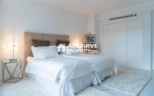 Luxury 3 bed apartment at Vilamoura Marina in Algarve