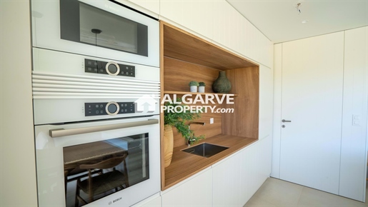 Apartamentos De Luxo Com 2 Quartos Conectados Com A Natureza No Algarve – Simplesmente Imperdíveis