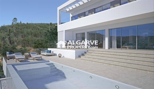 Luxe villa met 3 slaapkamers en prachtig uitzicht in aanbouw in Monchique, Algarve